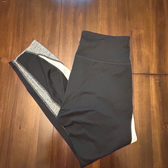 NWT Tek Gear Women's High Rise Athletic Legging Size Large Black White - Picture 14 of 16